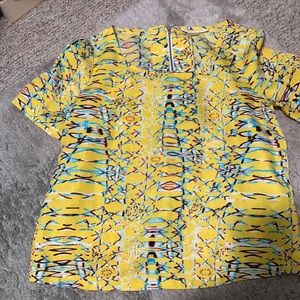 Trendy crop style top